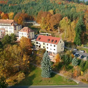 Roomingtons Franziskushoehe **** Lohr