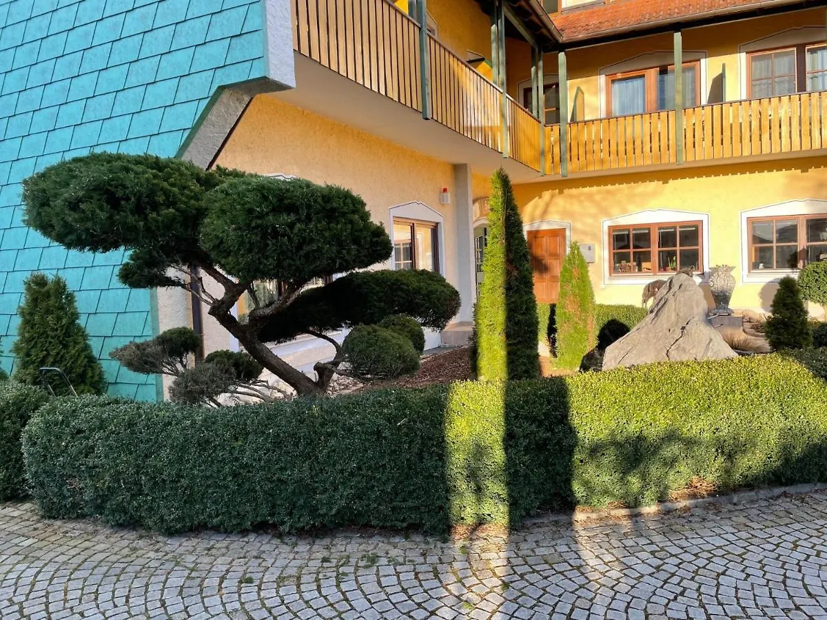Hotel Fohlenhof Ampfing 3*,
